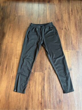 Black Askya Medium Athletic Jogger Sweatpants with Ankle Zips